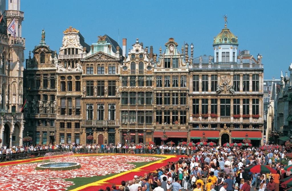 Blumenteppich auf dem Grote Markt in Brüssel